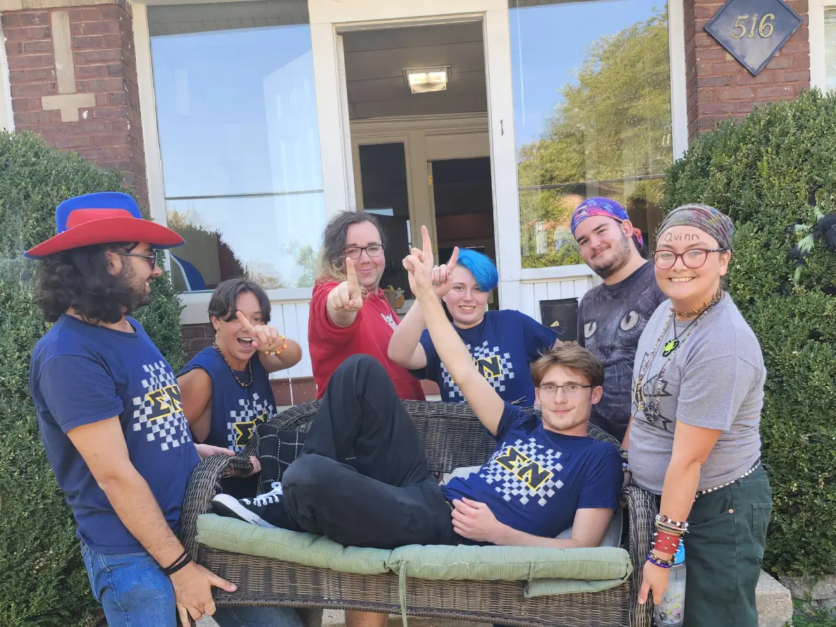 Delta Theta Receives Regent’s Award for Academic Excellence