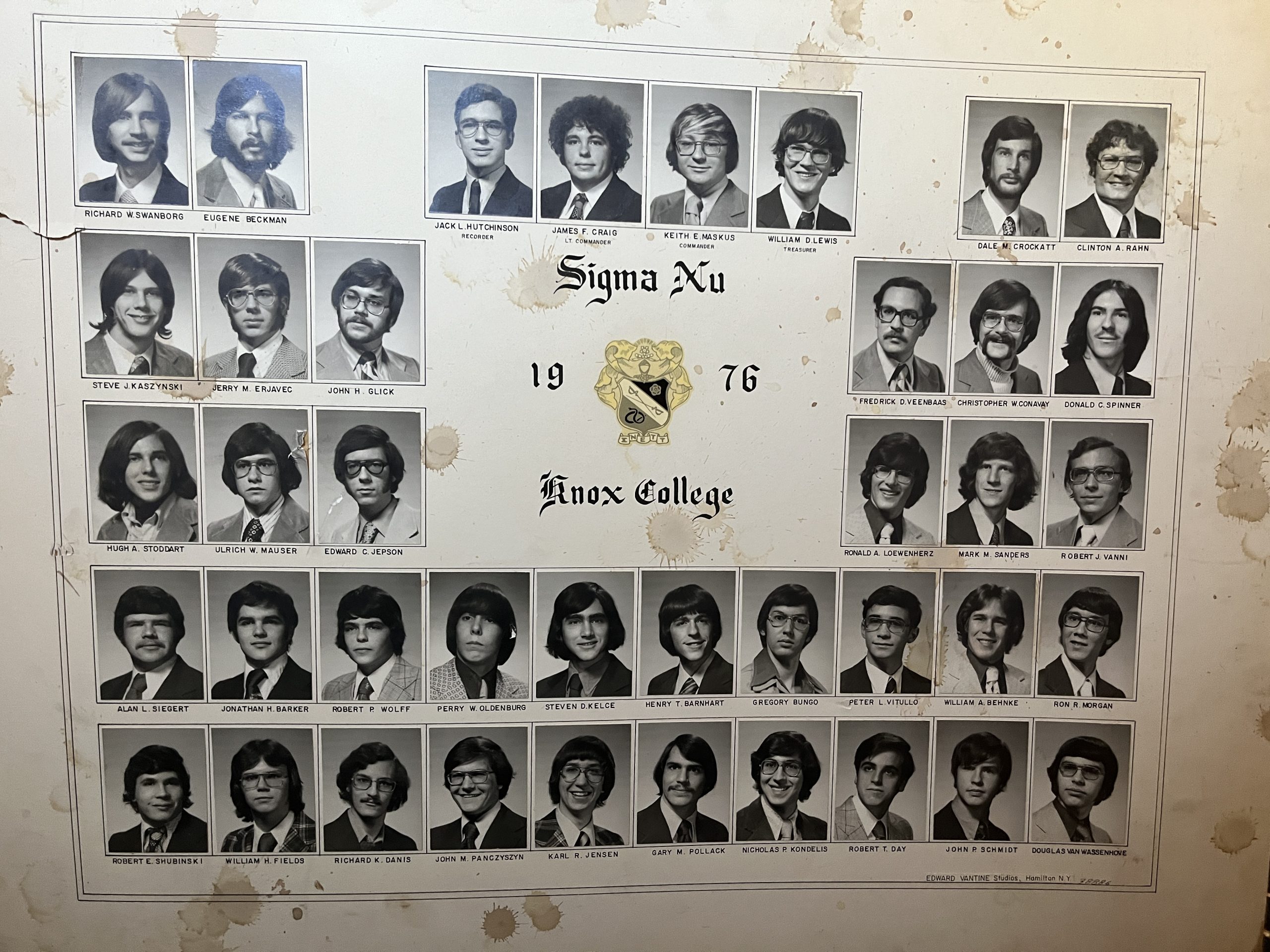 1976